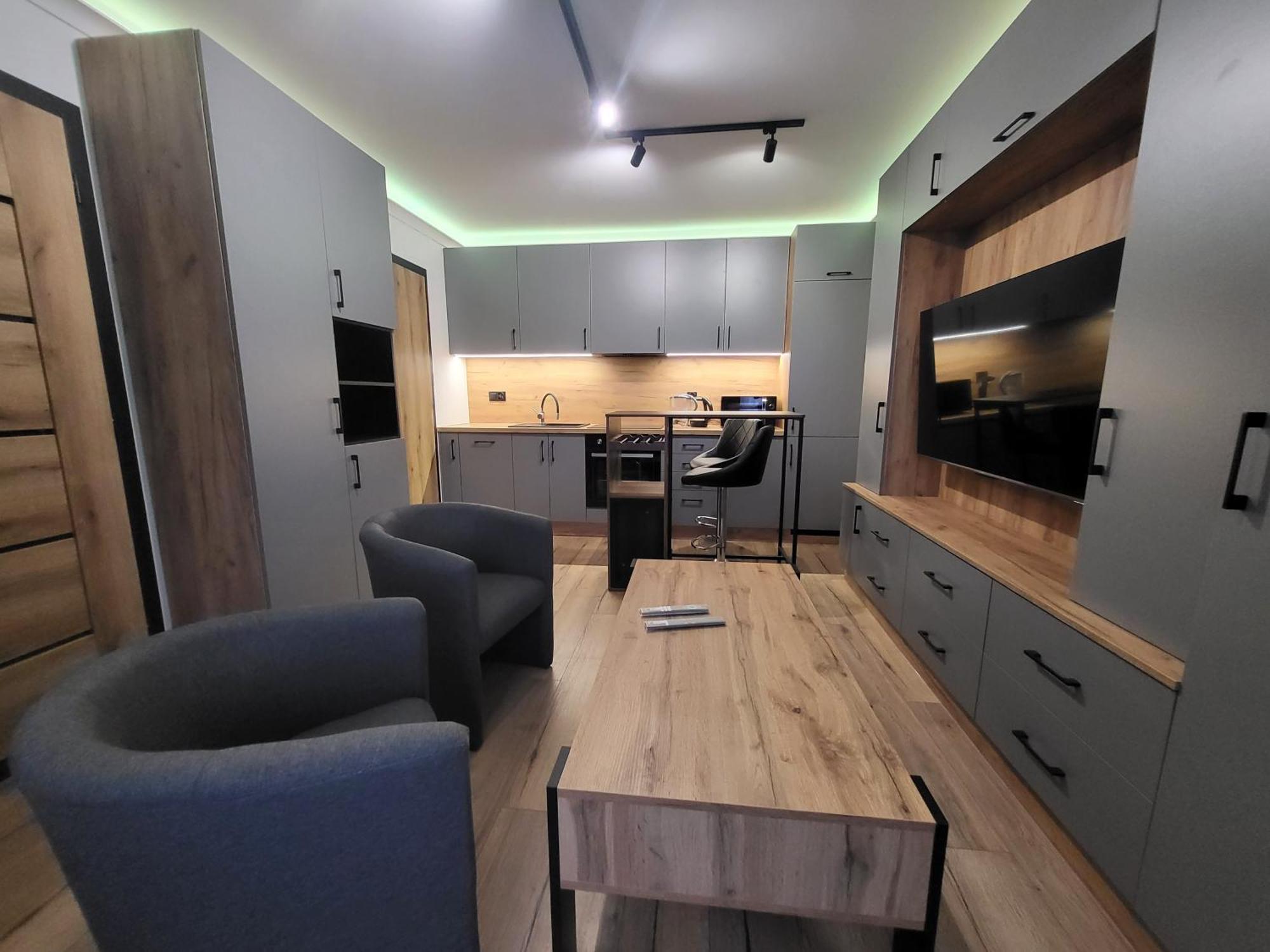 Apartment Handy - Mieszkania Na Doby W Centrum Rzeszowa *